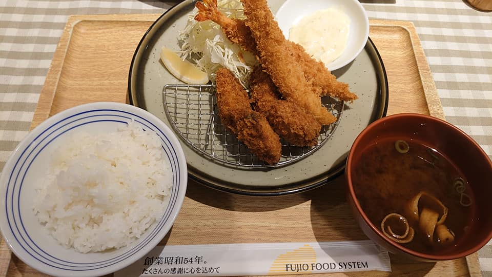 89598863 10220290947877666 4600238809597083648 N